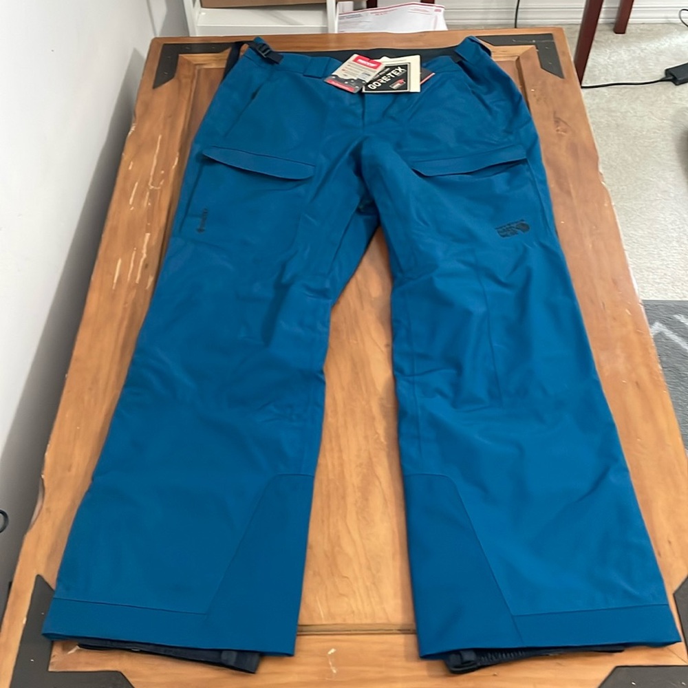 Mountain Hardware NWT GoreTex Ski Snowboarding Pants Size Large Long
